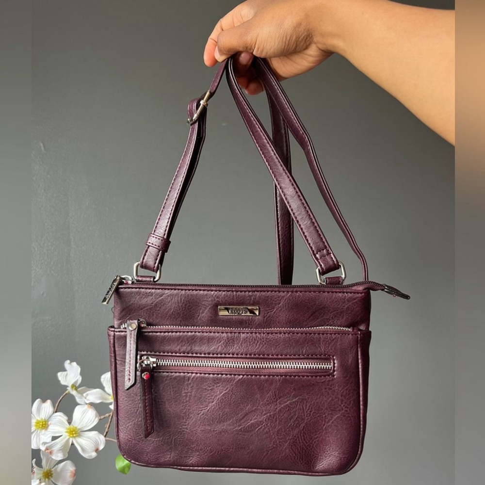 ROOTS: Crossbody Burgundy Bag (NWOT)